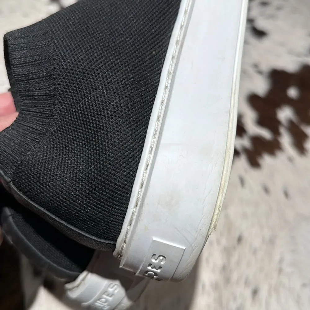 J/SLIDES these shoes